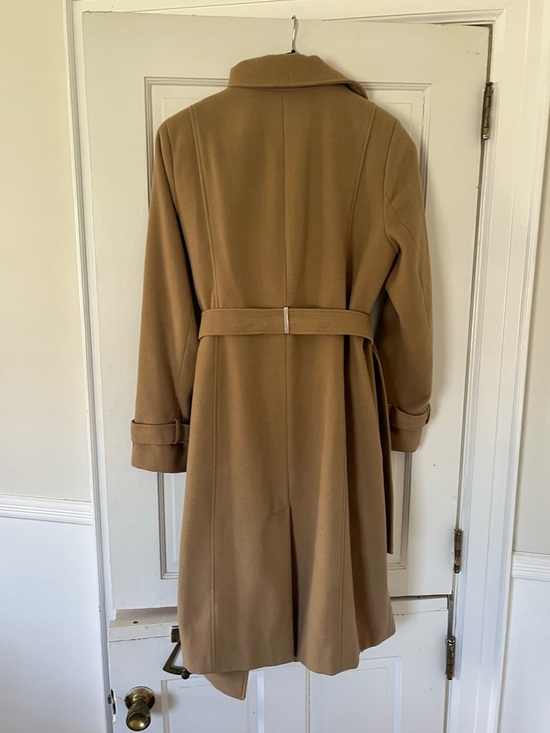 Tommy Hilfiger Tan Double-Breasted Wool Coat with Burgundy Lining - Picture 3 of 13